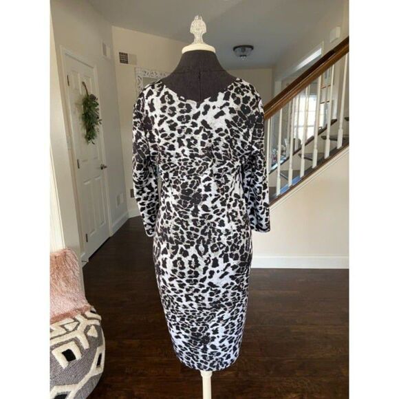Reversible Animal/Pasiley Dress (M/L) - Picture 5 of 8